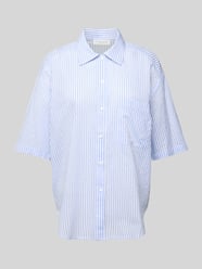 Bluse mit Brusttasche und abgerundetem Saum von Christian Berg Woman - 8