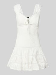 Minikleid mit Lochspitze Modell 'Cornelia' von Gina Tricot - 11