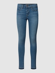 Skinny Fit Jeans mit ausgefransten Abschlüssen Modell '710' von Levi's® - 44