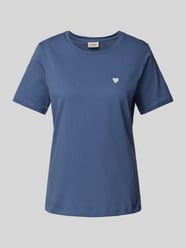 T-Shirt mit Motiv-Stitching Modell 'heart' von Fransa Blau - 17