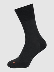 Socken aus Baumwollmischung Modell 'Run' von Falke Grau - 45