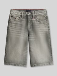 Szorty jeansowe o kroju regular fit z 5 kieszeni od Tommy Hilfiger Teens - 40