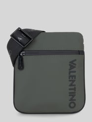 Torba na ramię z wytłaczanym logo model 'AXEL' od Valentino Bags - 35