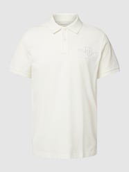 Koszulka polo z wyhaftowanym logo od Gant Biały - 32