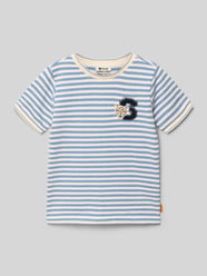 T-shirt z haftowanym motywem i dekoltem w kształcie litery O od Steiff - 44