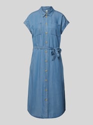 Jeanskleid mit aufgesetzten Brusttaschen Modell 'PEMA HANNOVER' von Only Blau - 47