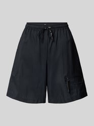 Relaxed Fit Shorts mit Reißverschlusstasche Modell 'Liane' von esmé studios Schwarz - 47