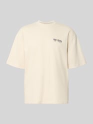 T-shirt z nadrukiem logo i okrągłym dekoltem od REVIEW - 3