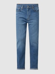 Tapered Fit Jeans mit Stretch-Anteil Modell '502™' von Levi's® - 12