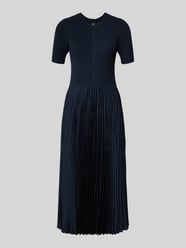 Figurbetontes Midikleid aus Viskose-Mix Modell 'FADRIDI' von BOSS - 45