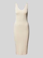 Strickkleid mit abgerundetem V-Ausschnitt Modell 'TRIXIE' von Selected Femme Beige - 6