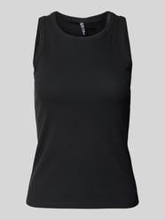 Top o kroju regular fit z prążkowaniem model ‘RUKA’ od Pieces - 45