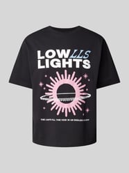 Relaxed Fit T-Shirt mit Motiv-Print Modell 'Galaxy' von Low Lights Studios Schwarz - 4