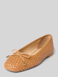 Ballerinas aus Leder mit Schleifendetail von INUOVO - 46