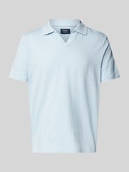 Poloshirt met V-hals van MCNEAL - 11