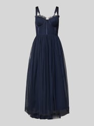 Knielanges Cocktailkleid mit vorgeformten Cups von LACE & BEADS Blau - 45