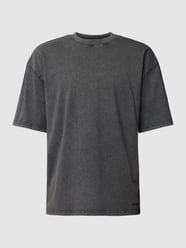 T-shirt z obniżonymi ramionami od REVIEW - 20
