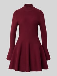 Strickkleid aus Viskose-Mix mit Stehkragen von Apricot Bordeaux - 48