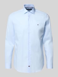 Koszula biznesowa o kroju slim fit z listwą guzikową od Tommy Hilfiger Tailored - 10