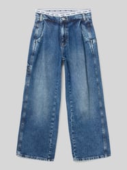 Straight Fit Jeans mit Logo-Stitching von GUESS - 16