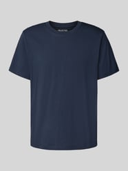 T-shirt o kroju regular fit z mieszanki bawełny model ‘ASPEN’ od SELECTED HOMME - 17