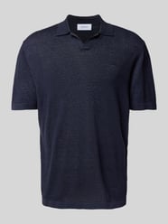 Relaxed Fit Poloshirt mit V-Ausschnitt Modell 'Emmanuel' von Les Deux - 2