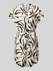 Knielanges Kleid mit Bindegürtel Modell 'CLO' von Vila - 42