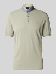 Regular Fit Poloshirt mit Stehkragen von bugatti - 46