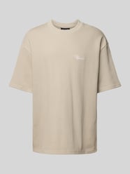 Oversized T-Shirt mit Label-Stitching von PEGADOR Beige - 17