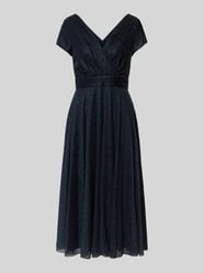 Midikleid mit V-Ausschnitt und Taillenband von Vera Mont Blau - 18