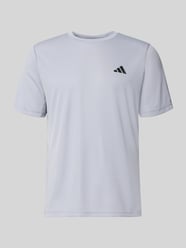T-shirt o kroju regular fit z nadrukiem z logo od adidas Training - 4