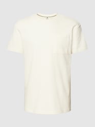 T-shirt z kieszenią na piersi model ‘KIKKI’ od Anerkjendt Biały - 39
