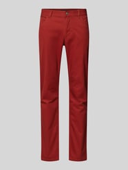 Straight Leg Chino mit Strukturmuster von Christian Berg Men Rot - 3