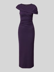 Sukienka midi z drapowaniami model 'Kori Draped' od Forever New - 25