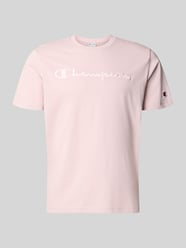 T-shirt z przeszyciem z logo z okrągłym dekoltem od Champion Fuksjowy - 6