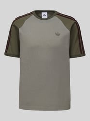 T-Shirt aus Leinen mit Kontraststreifen von adidas Originals - 10