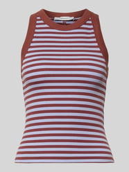 Top w efekcie prążkowania model 'SANNE' od Topshop - 23