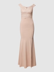 Abendkleid mit Herz-Ausschnitt von Lipsy Pink - 8