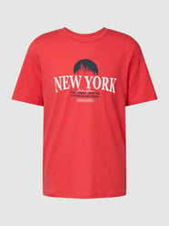 T-shirt z nadrukowanym motywem model ‘JORBOOSTER’ od Jack & Jones Czerwony - 35