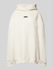 Oversized Hoodie mit Label-Patch von Karo Kauer Beige - 4