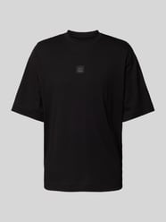 Oversized T-Shirt mit Label-Badge von ARMANI EXCHANGE Schwarz - 5