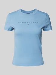 Slim Fit T-Shirt mit Label-Detail von Tommy Jeans - 26