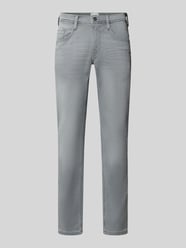 Jeansy w kroju slim fit z kieszeniami wpuszczanymi Model 'Oregon' od Mustang - 16