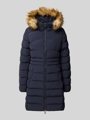 Płaszcz pikowany z zamkiem błyskawicznym dwustronnym od Superdry - 47