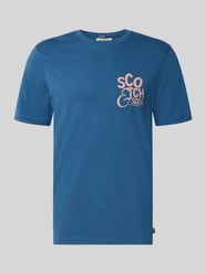 Regular Fit T-Shirt mit Logo-Print von Scotch & Soda - 3