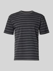 t-shirt o kroju relaxed fit z czystej bawełny od Levi's® - 24