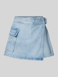 Loose Fit Jeansshorts mit Cargotasche Modell 'SKORT' von Mango Blau - 41