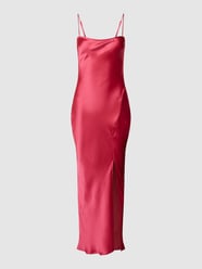 Sukienka z satyny model ‘NOVA’ od Gina Tricot Fuksjowy - 27