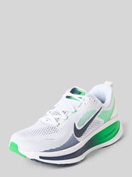 Sneaker mit Logo-Print Modell 'VOMERO 18' von Nike - 30