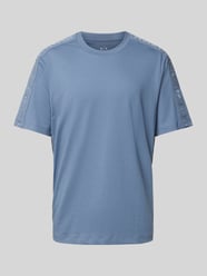 T-Shirt mit Label-Details von ARMANI EXCHANGE Blau - 24
